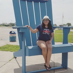 Meet your Posher, Stefany